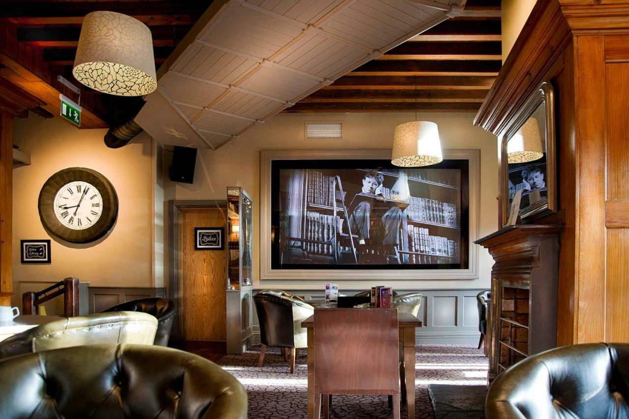 Dinn Ri Hotel カーロー エクステリア 写真